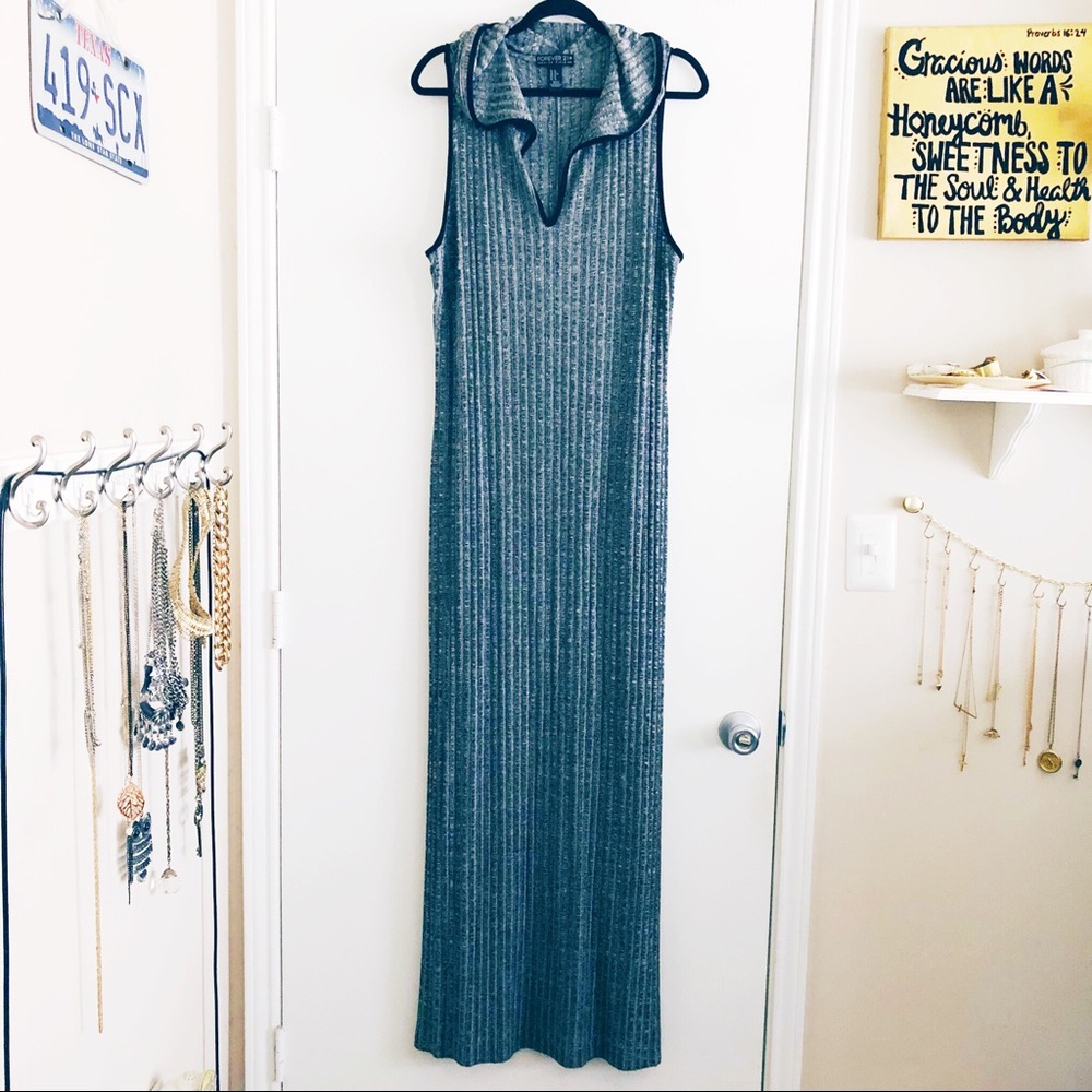 Hooded ribbed dress